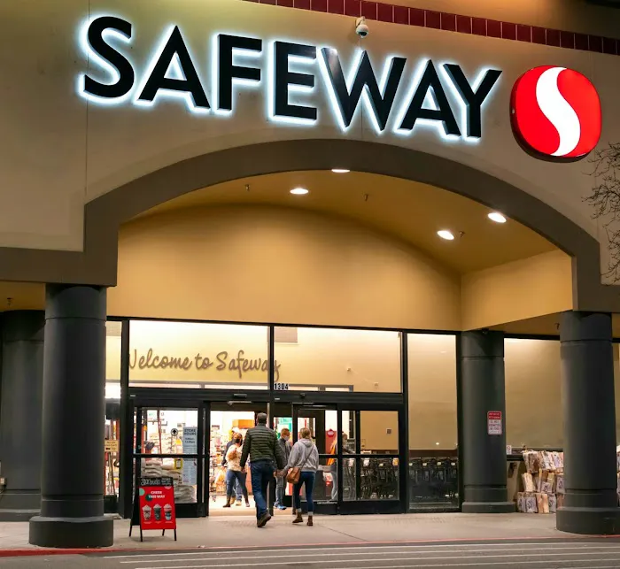 Safeway Bakery Picture 2