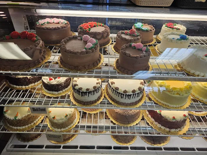 Heidelberg Pastry Shoppe Picture 6