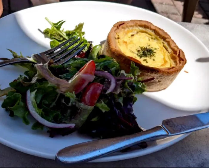 Praline Bakery & Bistro Picture 3