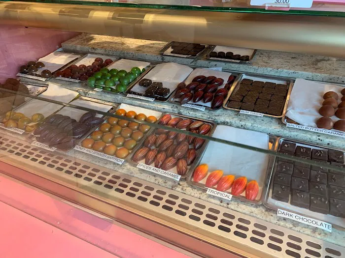 Praline Bakery & Bistro Picture 6
