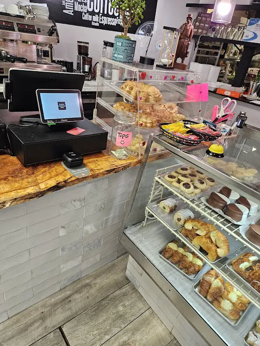 Panadería Argentina La Gloria Picture 2