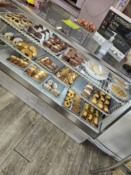 Panadería Argentina La Gloria Picture 4