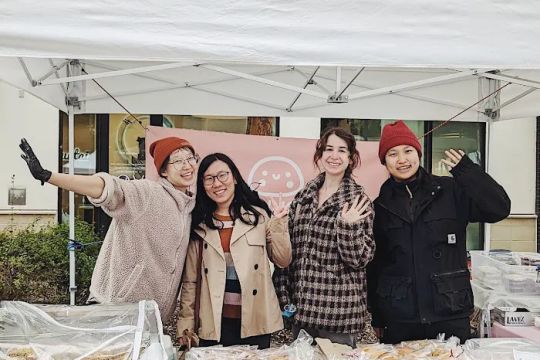 Eatloco Metropolitan Park/Pentagon City Farmers' Market