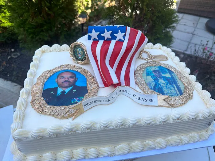 L A Custom Cakes Picture 2