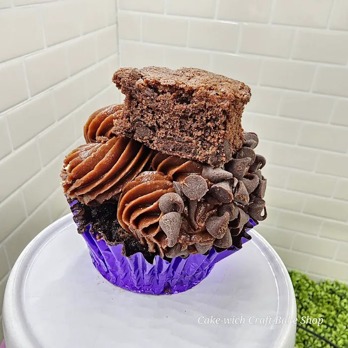 Cake-wich Craft Bake Shop Picture 4