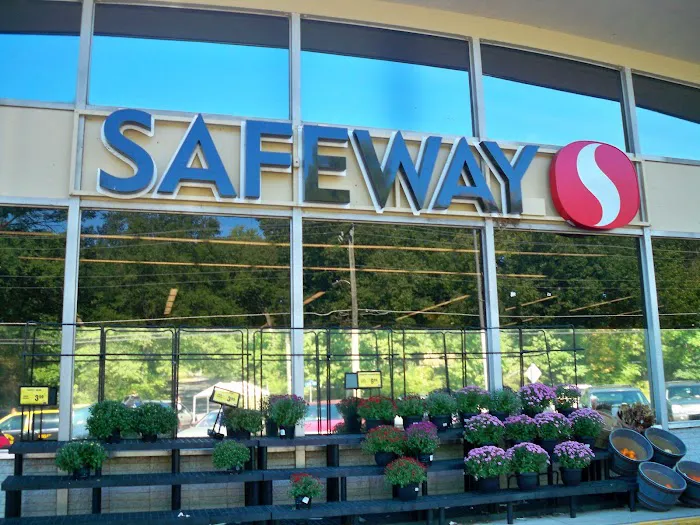 Safeway Bakery Picture 1