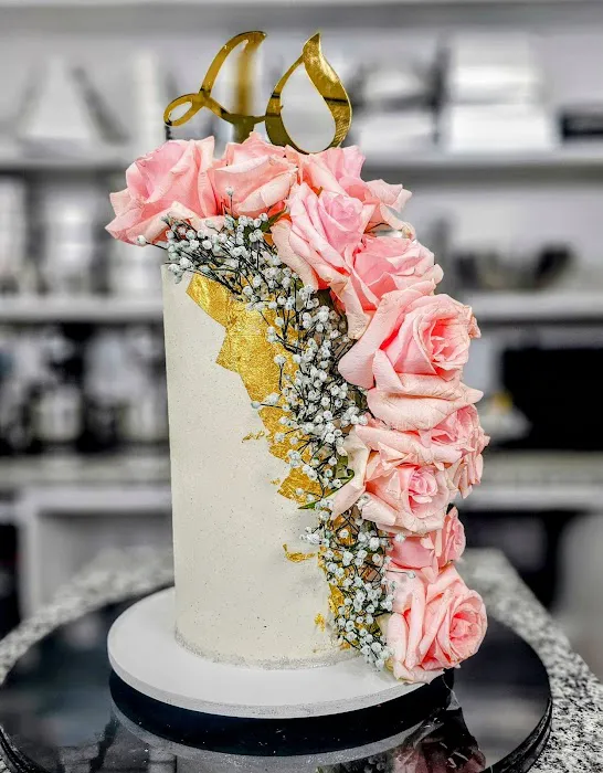Angyono Custom Cakes Picture 1