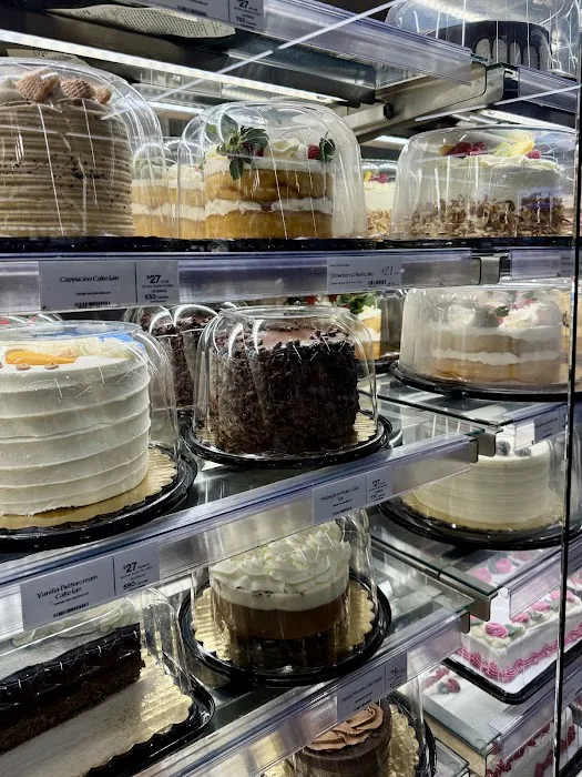 Whole Foods Bakery Picture 7