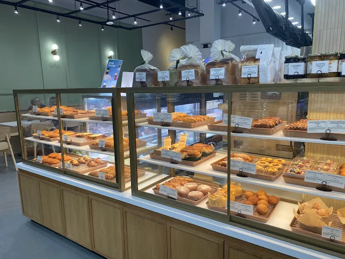 Tous les Jours Bakery and Cafe Picture 10