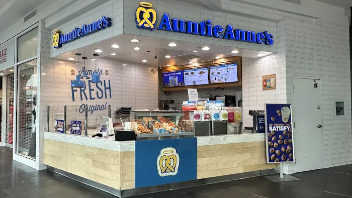 Auntie Anne's Picture 4