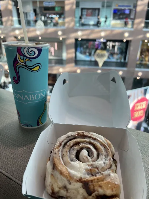 Cinnabon Picture 6