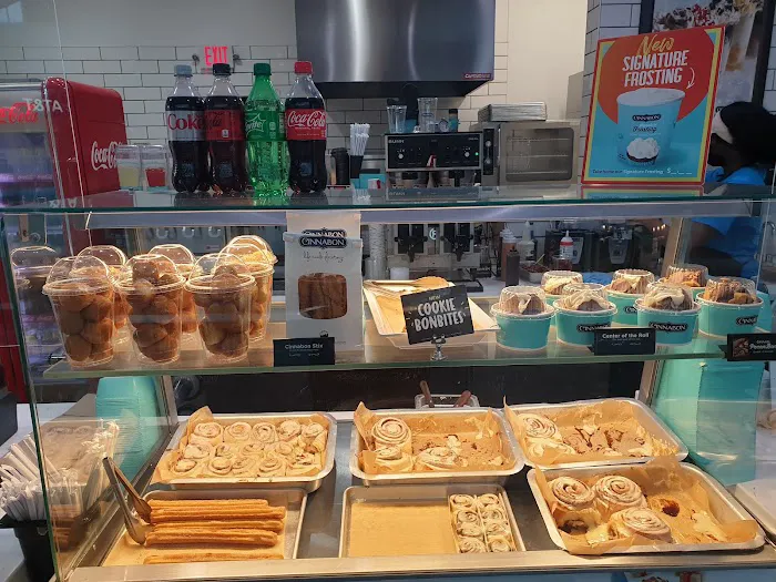 Cinnabon Picture 7