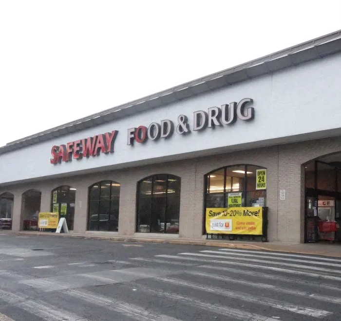 Safeway Bakery Picture 1