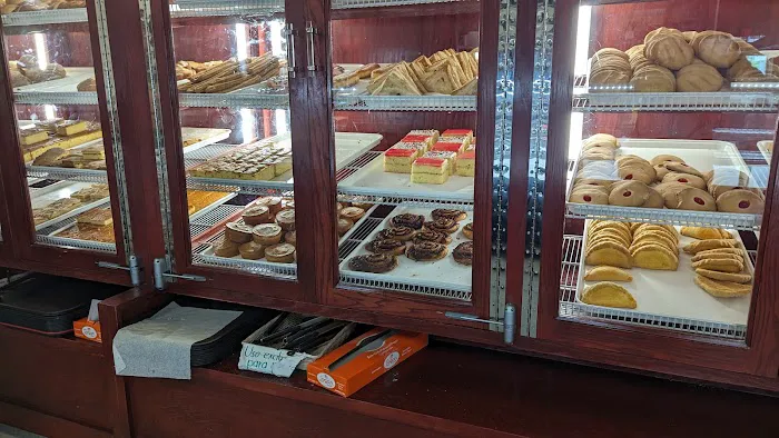 Flor Blanca Bakery and cafe Picture 10