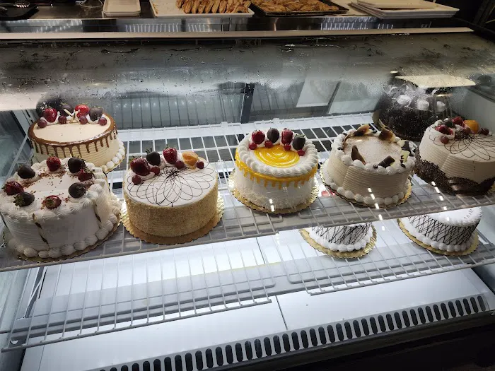Flor Blanca Bakery and cafe Picture 4