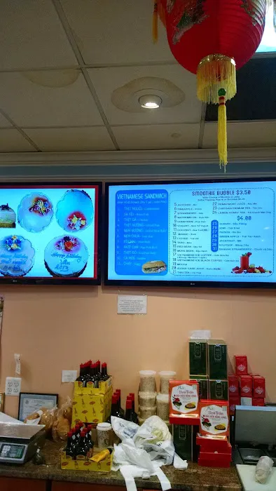 Kim Phung Bakery Picture 6
