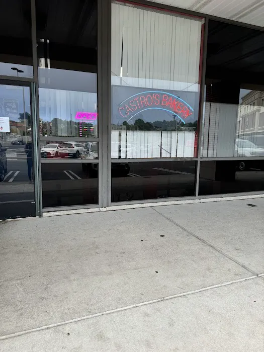 Castro's Bakery Picture 9