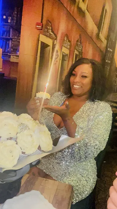 Sweet Tee Cakes Picture 2