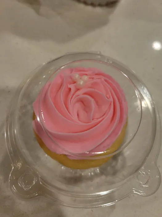 Simply Cakelicious Picture 9