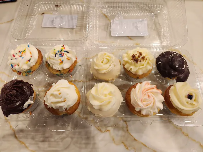 Simply Cakelicious Picture 6