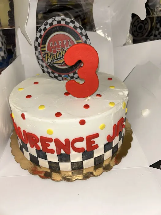 Simply Cakelicious Picture 3