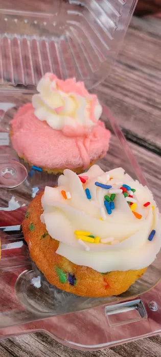 Simply Cakelicious Picture 7