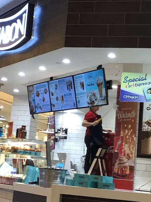 Cinnabon Picture 10