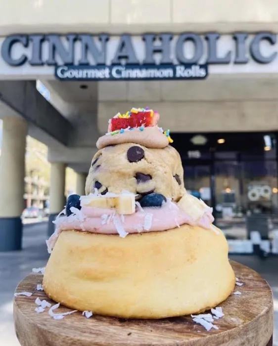 Cinnaholic Picture 7