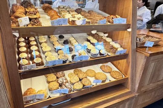 Best Buns Bakery & Burgers