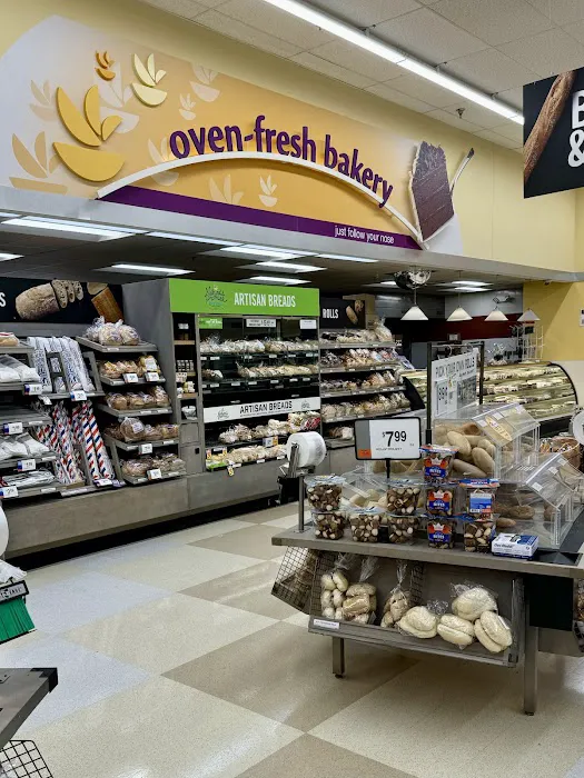 Giant Bakery Picture 8