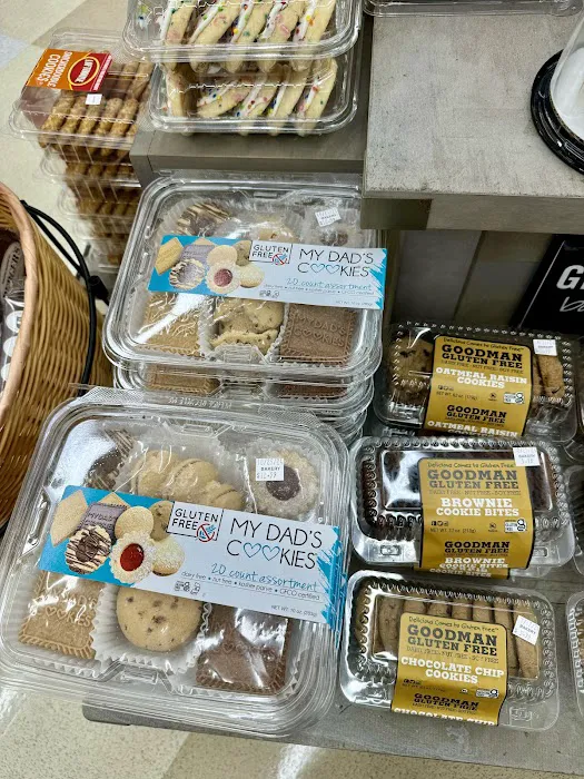 Giant Bakery Picture 10