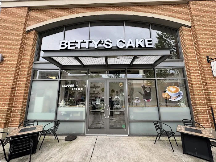 Betty's Cake Picture 10