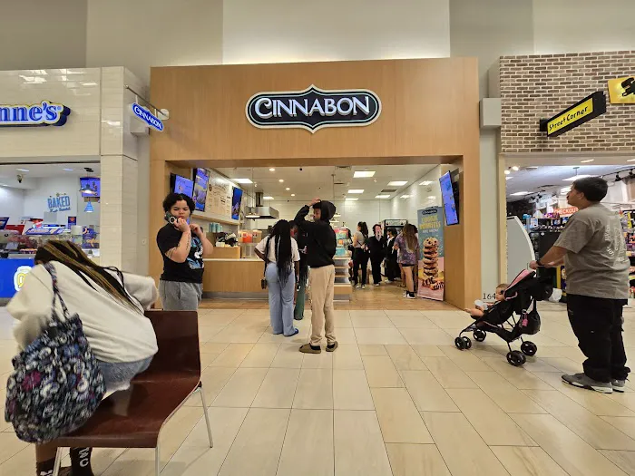 Cinnabon Picture 5