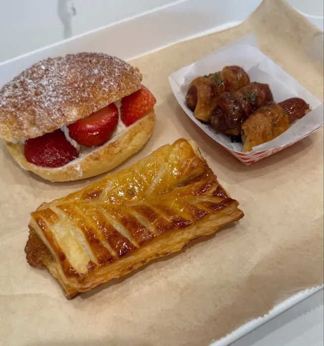 Tous les Jours Bakery & Cafe Picture 4