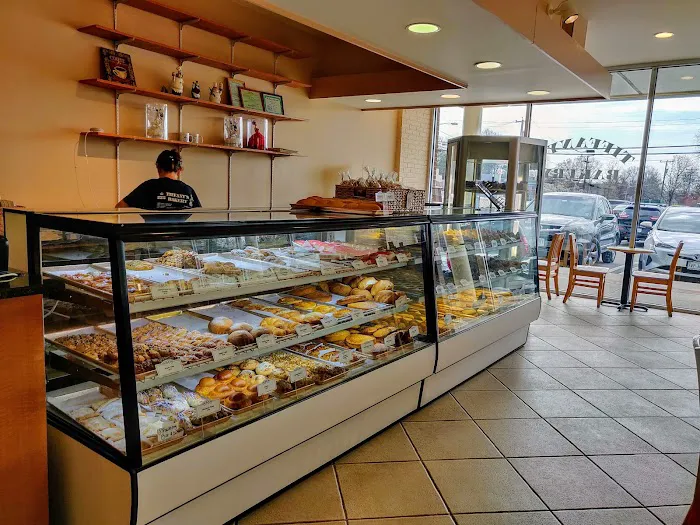 Tiffany's Bakery Picture 9