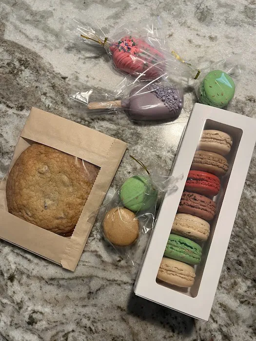 Julienne's Macarons Picture 2