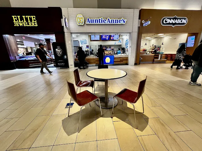 Auntie Anne's Picture 8