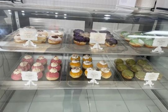 Cocoiu2019s Sweets and Pastries