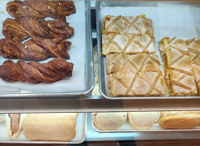 Veronica's Bakery and Taqueria Picture 2