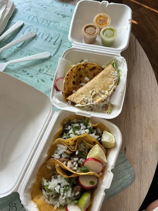 Veronica's Bakery and Taqueria Picture 1