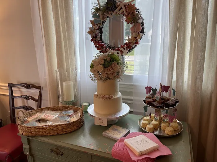 Anne's Cake Shoppe Picture 10