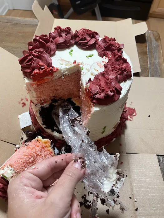 Cravings Cupcakery Picture 6