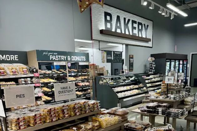 Giant Bakery