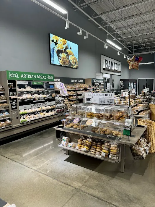 Giant Bakery Picture 7