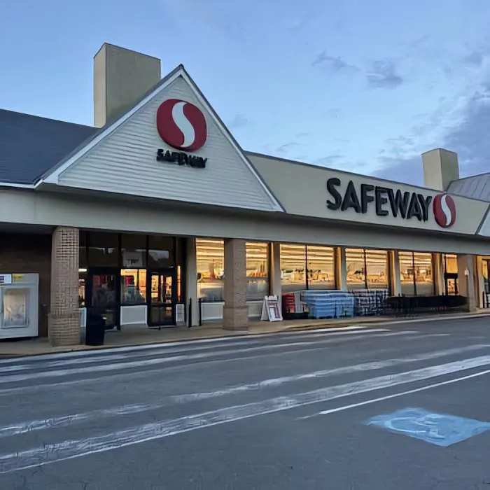 Safeway Bakery Picture 1