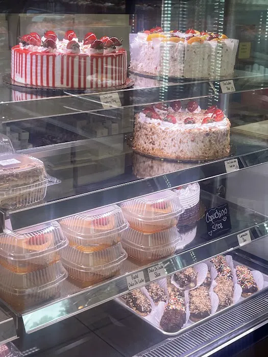 Cristi’s Bakery Picture 8