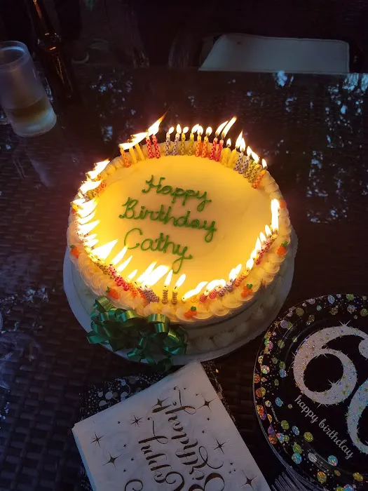 Victoria's Cakery Picture 4