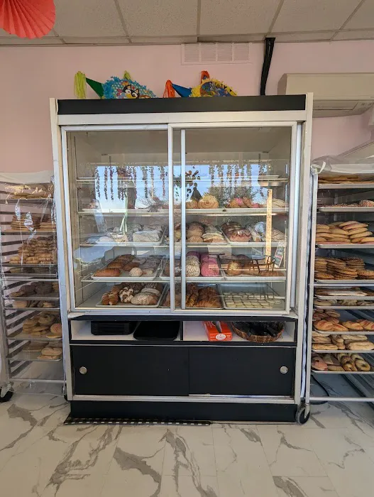 Dulces Delicias Bakery Picture 3