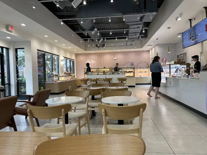 Tous Les Jours Bakery & Cafe - Burke Picture 1
