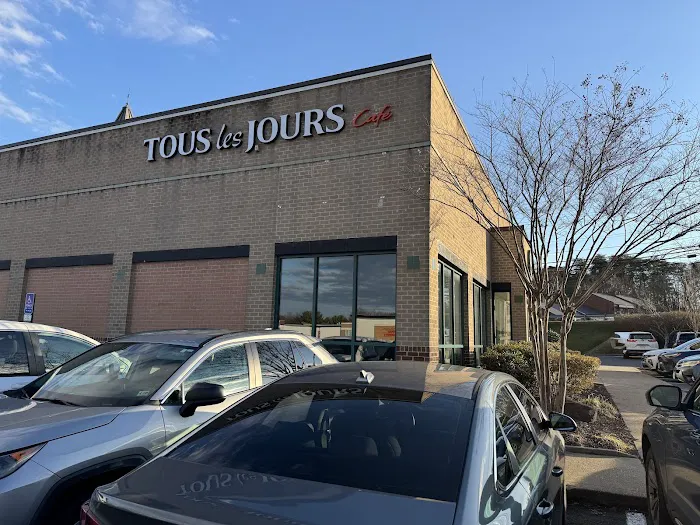 Tous Les Jours Bakery & Cafe - Burke Picture 2
